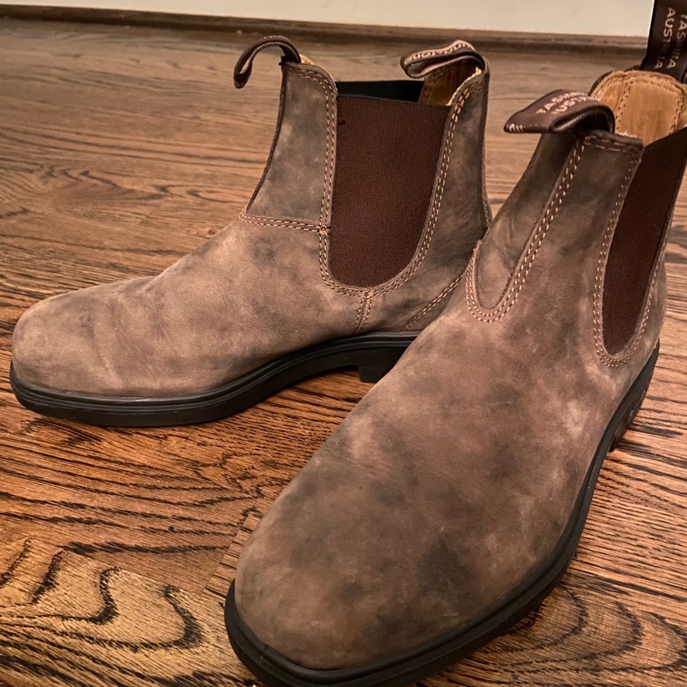 Men’s 7 1/2 worn once blundstone boots